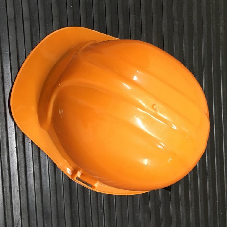 Каска защитная оранжевая СОМ3-55