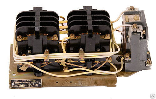 Электромагнитный пускатель пме 211. Магнитный пускатель пме 113. Контактор электромагнитный пме-213 ухл4 в 380в (2з+2р) кашин 080213220вв380000000. Контактор электромагнитный пме-213 ухл4 в 380в (2з+2р) кашин 080213220вв380000000. Пме 214.