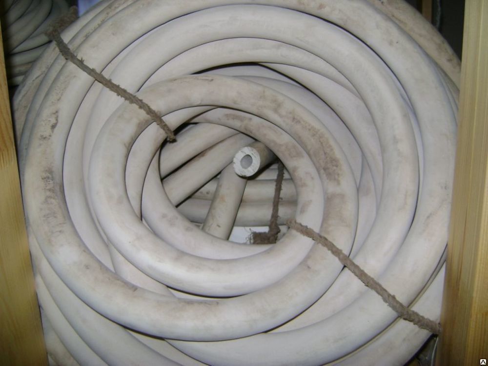 Трубка вакуумная резиновая 10х2 мм (внутренний диаметр 10 мм, наружный 26 мм) ТУ 38105881-85