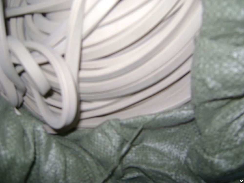 Шнур вакуумный резиновый 5х7 мм прямоугольного сечения из смеси 51-2062 ТУ 38105108-76