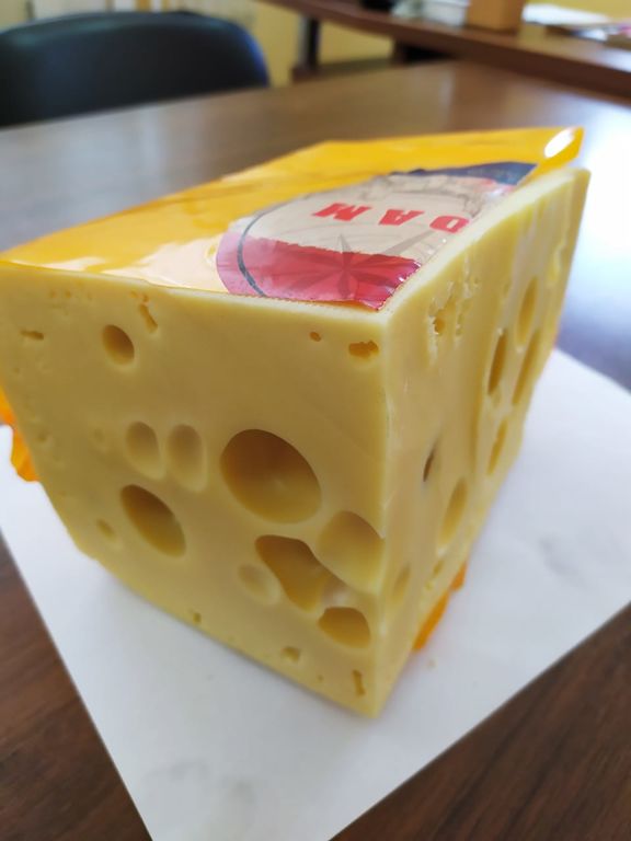 Маасдам сыр 45.0% (Глубокский молочноконсервный.комбинат) 6
