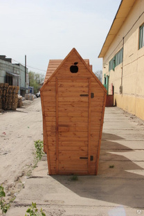 Туалет деревянный из вагонки