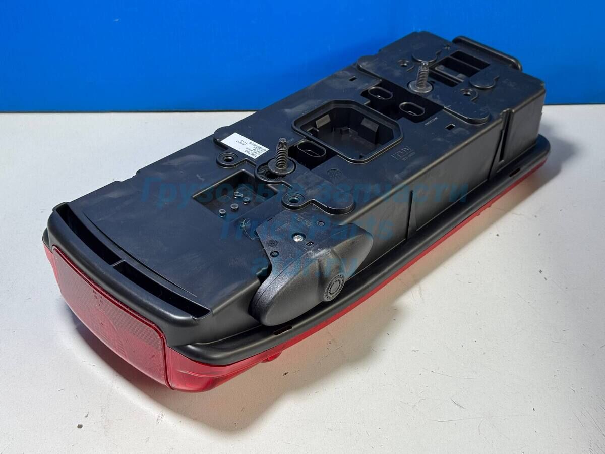 Фонарь задний правый для грузовиков Скания 5 серии (с зуммером